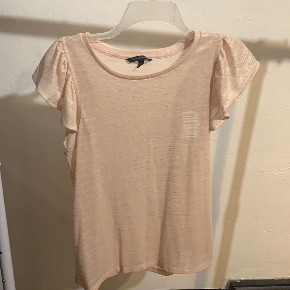 Never worn BR shimmer tee (sz M) ruffled sleeves